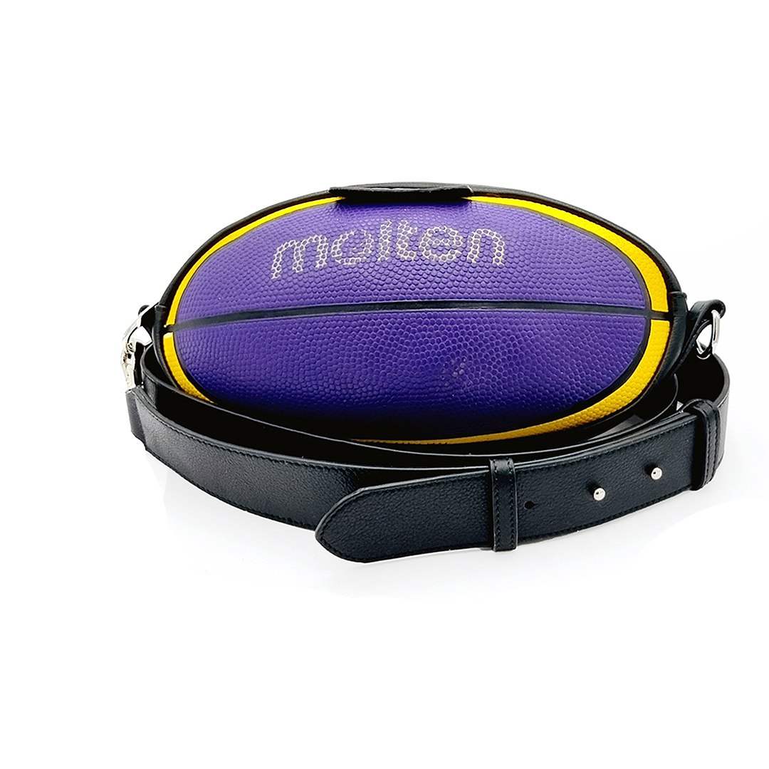 Crossbody Morado / Amarillo, modelo C008, fotografiado sobre fondo blanco