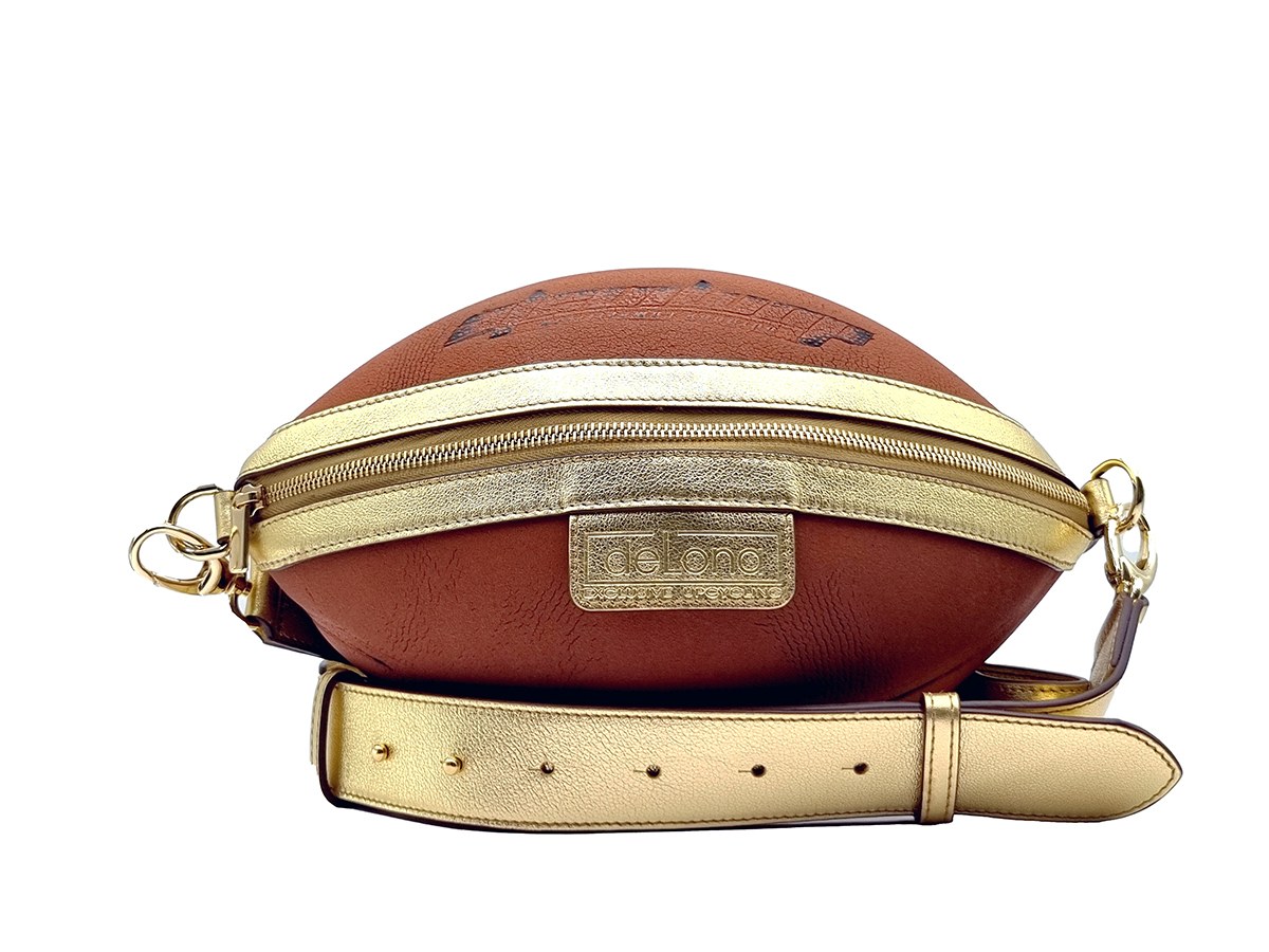Bolso BallToBag marrón / dorado: Tonos cálidos y una correa dorada que ilumina la pieza.