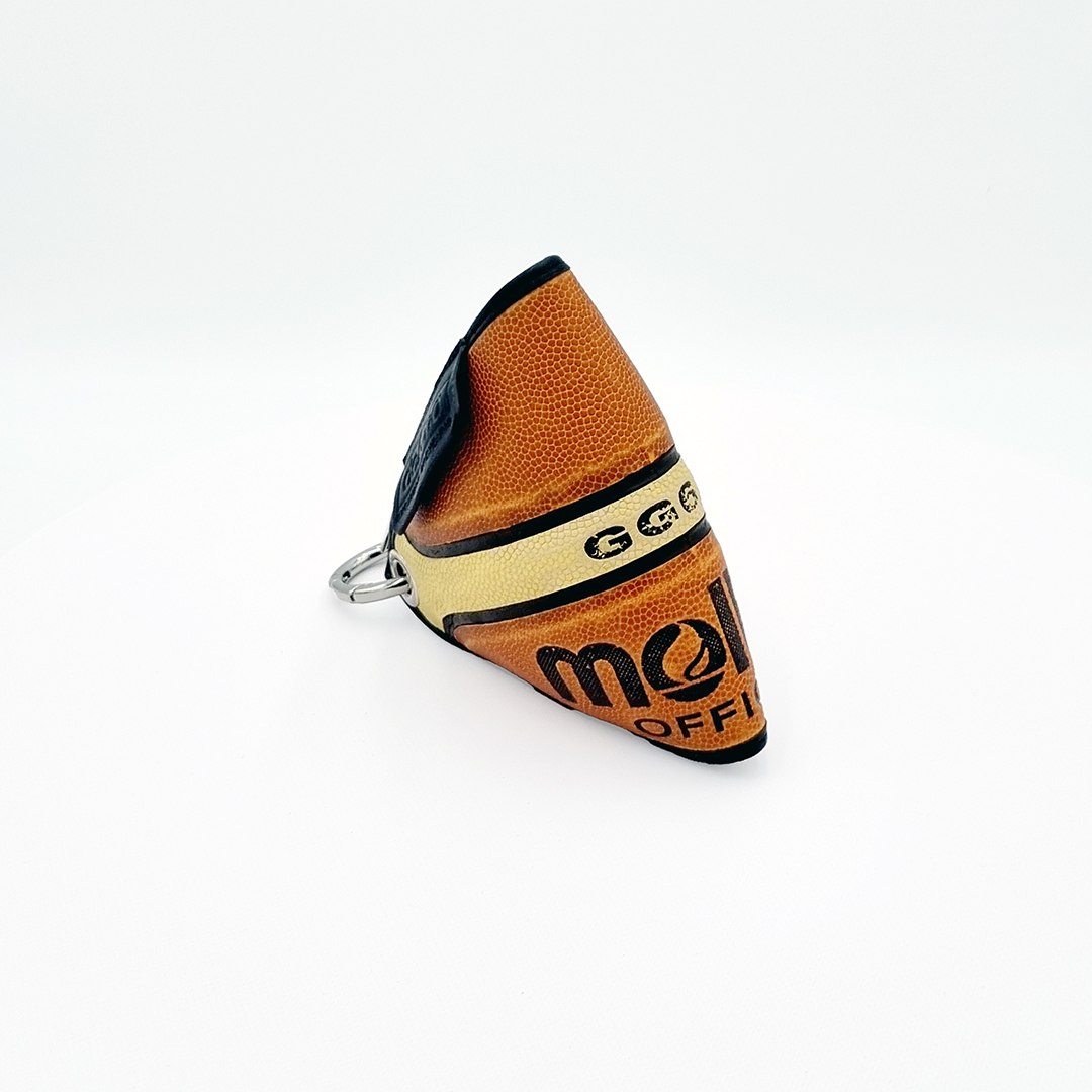 Mini Molten GG6, modelo M006, fotografiado sobre fondo blanco